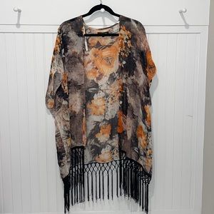 Floral short sleeve kimono like top